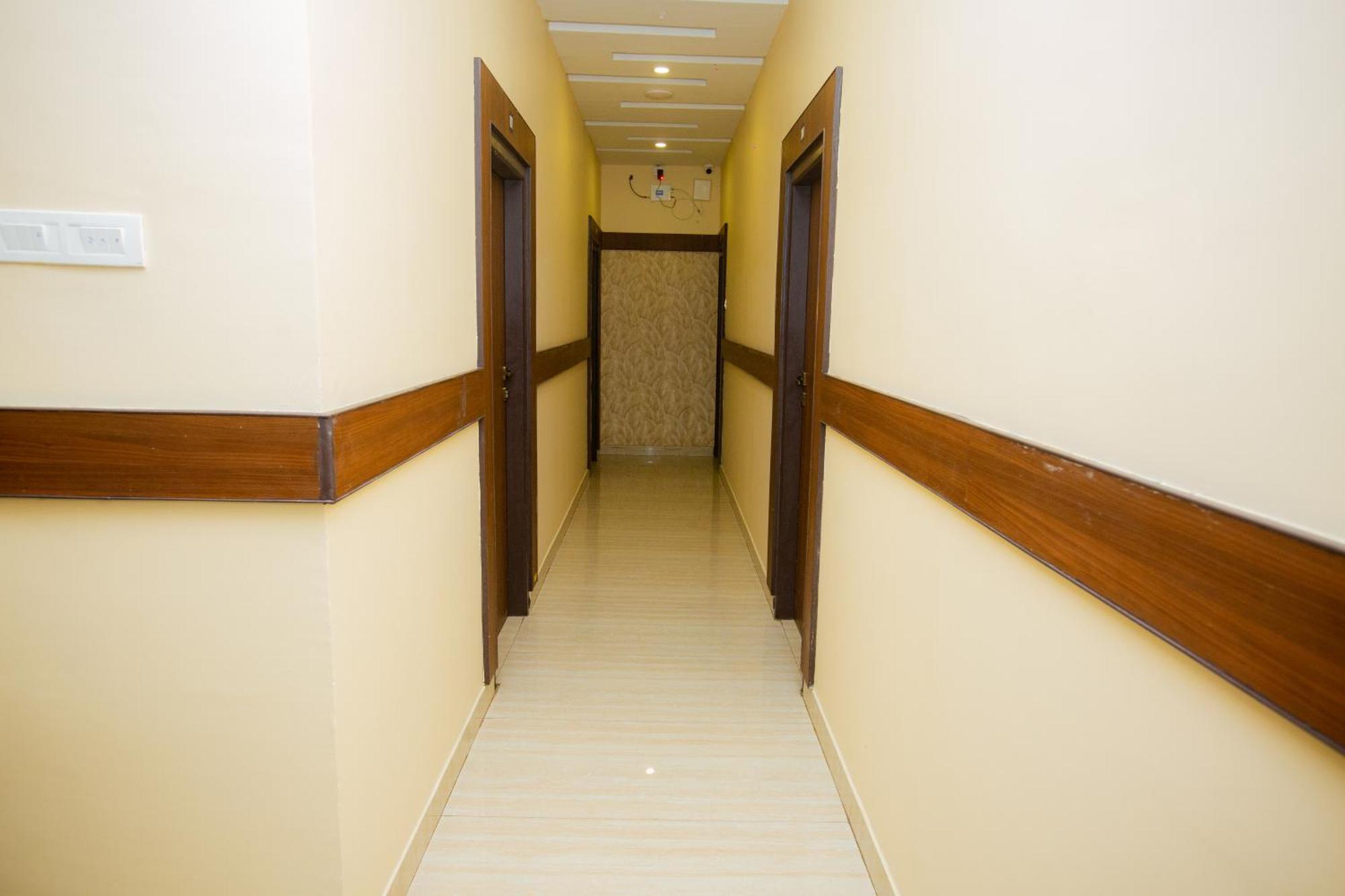 The Park Avenue Hotel - Business Class Hotel Near Central Railway Station Chennai Periyamet מראה חיצוני תמונה